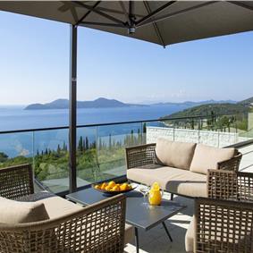 Luxury 5-Bedroom Sea-View Villa with Heated Infinity Pool in Orasac near Dubrovnik – Sleeps 10